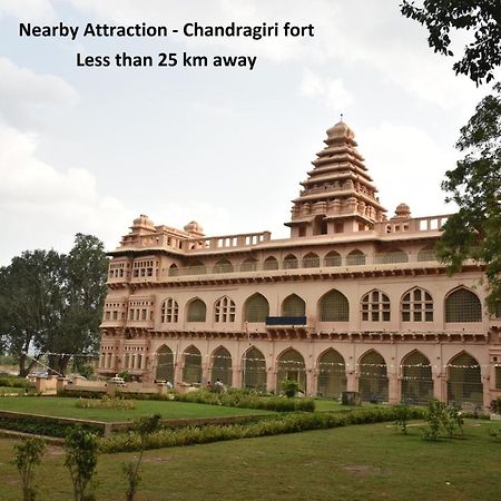 Spot On 64778 Msr Convention Hall Hotel Tirupati Exterior photo